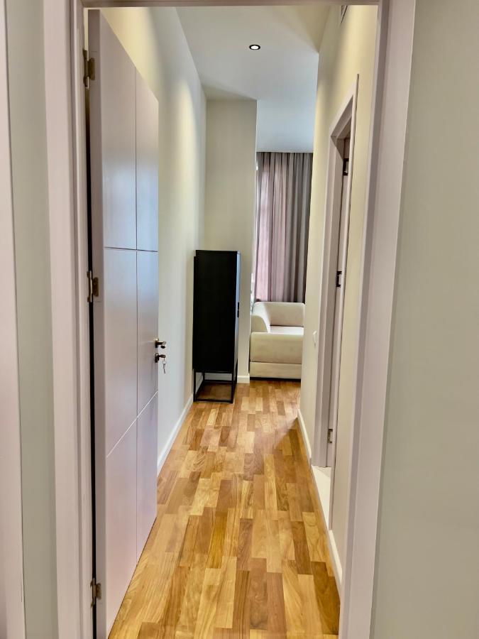 Kinotel Batoemi Buitenkant foto